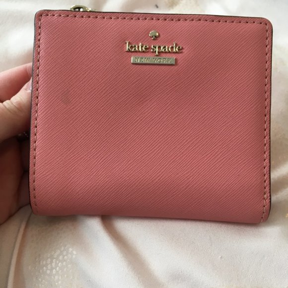 Kate spade Cameron Street Adalyn Wallet in pink/coral nwot - Picture 6 of 15